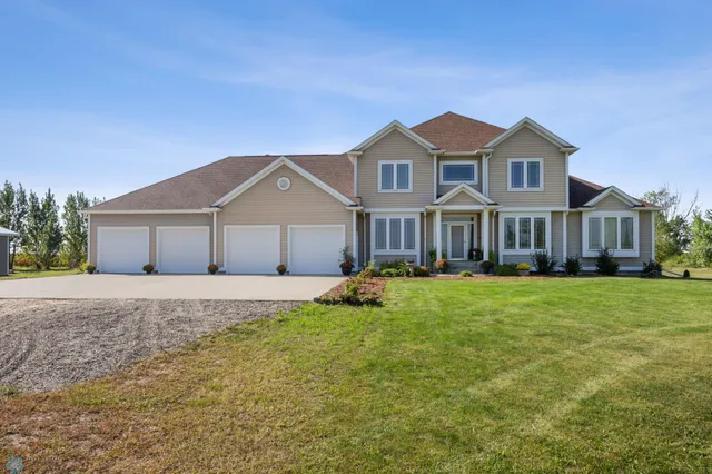 $899,900 | 13755 130th Street South, Barnesville, MN 56514