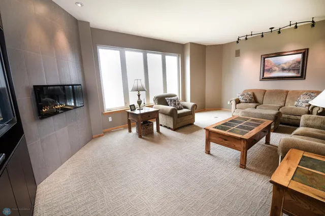 $899,900 | 13755 130th Street South, Barnesville, MN 56514