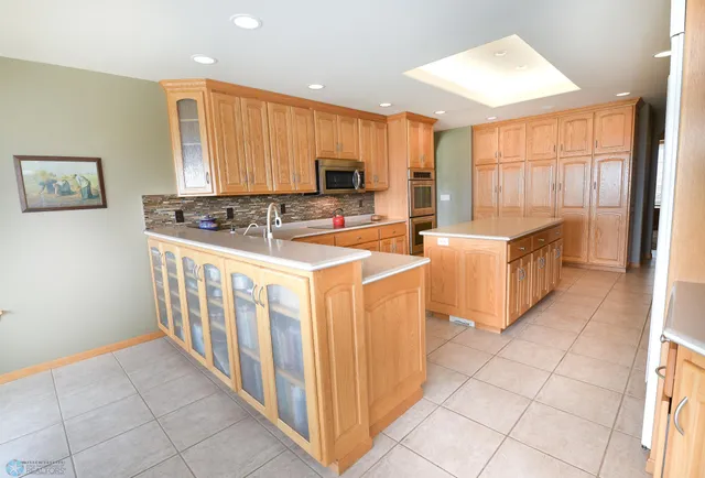 $899,900 | 13755 130th Street South, Barnesville, MN 56514