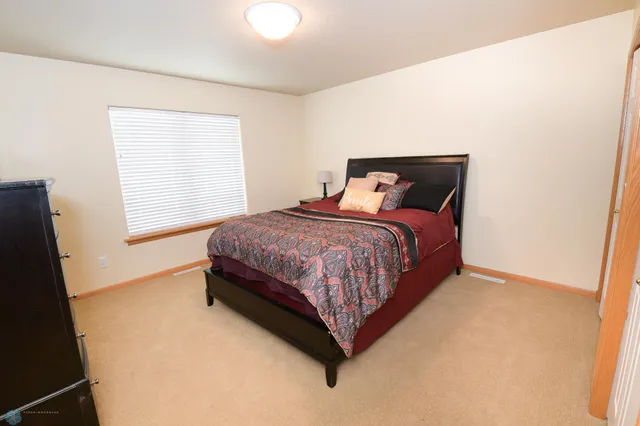 $899,900 | 13755 130th Street South, Barnesville, MN 56514