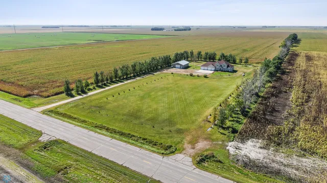 $899,900 | 13755 130th Street South, Barnesville, MN 56514