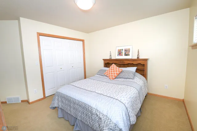 $899,900 | 13755 130th Street South, Barnesville, MN 56514