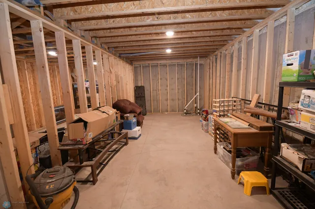 $899,900 | 13755 130th Street South, Barnesville, MN 56514