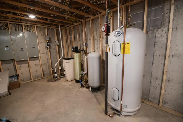 $899,900 | 13755 130th Street South, Barnesville, MN 56514