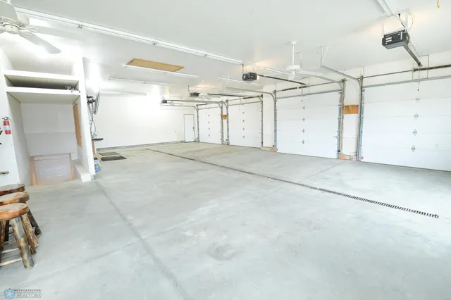 $899,900 | 13755 130th Street South, Barnesville, MN 56514