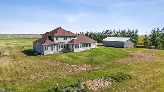 $899,900 | 13755 130th Street South, Barnesville, MN 56514