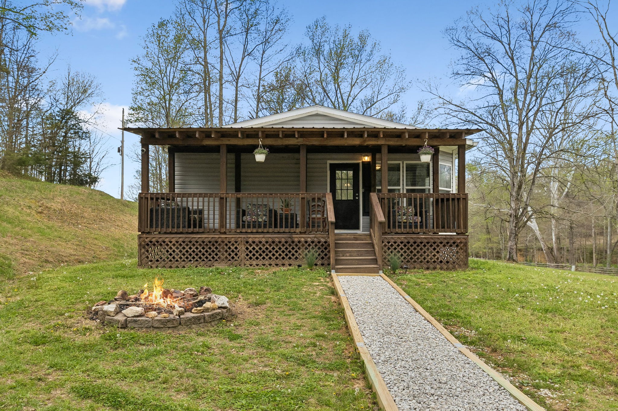 805 Harris Road Dickson, TN 37055 - Photo 2 of 46