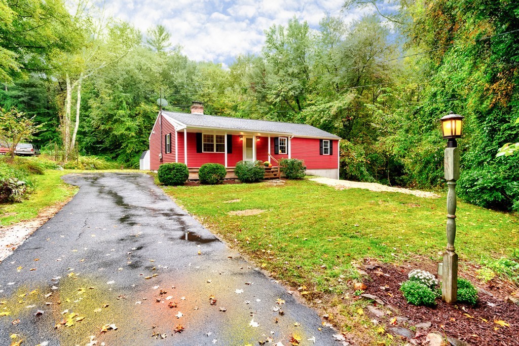 210 E Road Warren, MA 01585 - Photo 2 of 24 Gallery Image 2