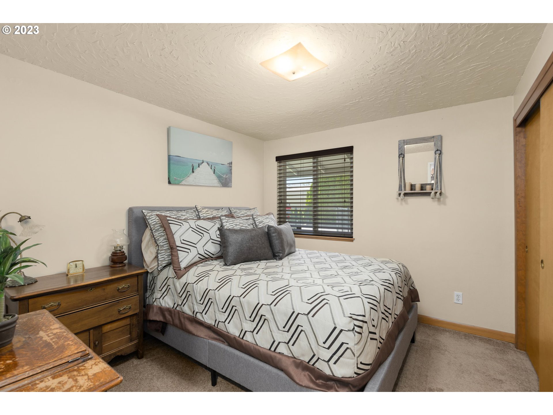 17516 Southeast Hemrich Road Damascus, OR 97089 - Photo 14 of 47 Gallery Image 14