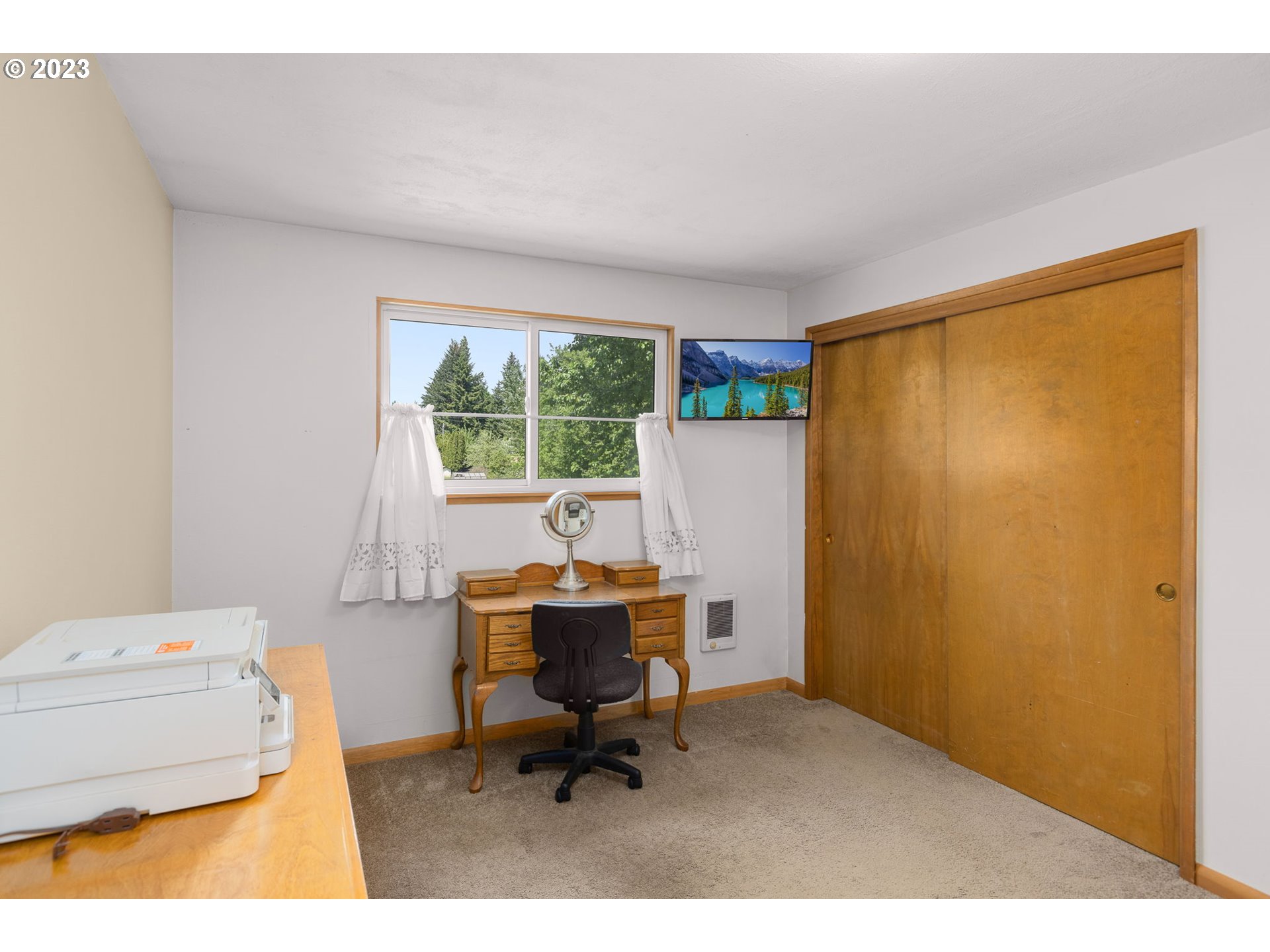 17516 Southeast Hemrich Road Damascus, OR 97089 - Photo 16 of 47 Gallery Image 16