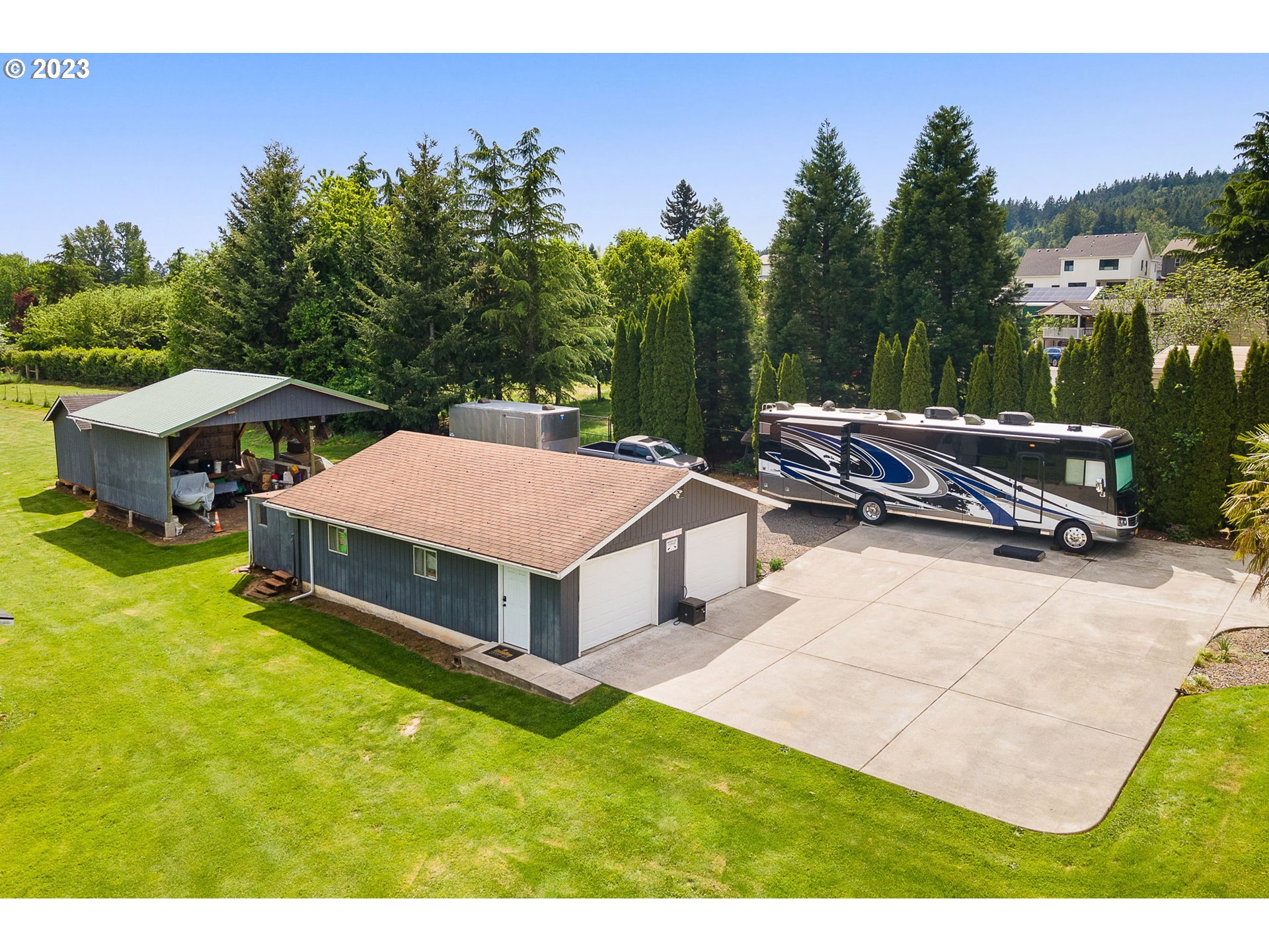17516 Southeast Hemrich Road Damascus, OR 97089 - Photo 32 of 47 Gallery Image 32