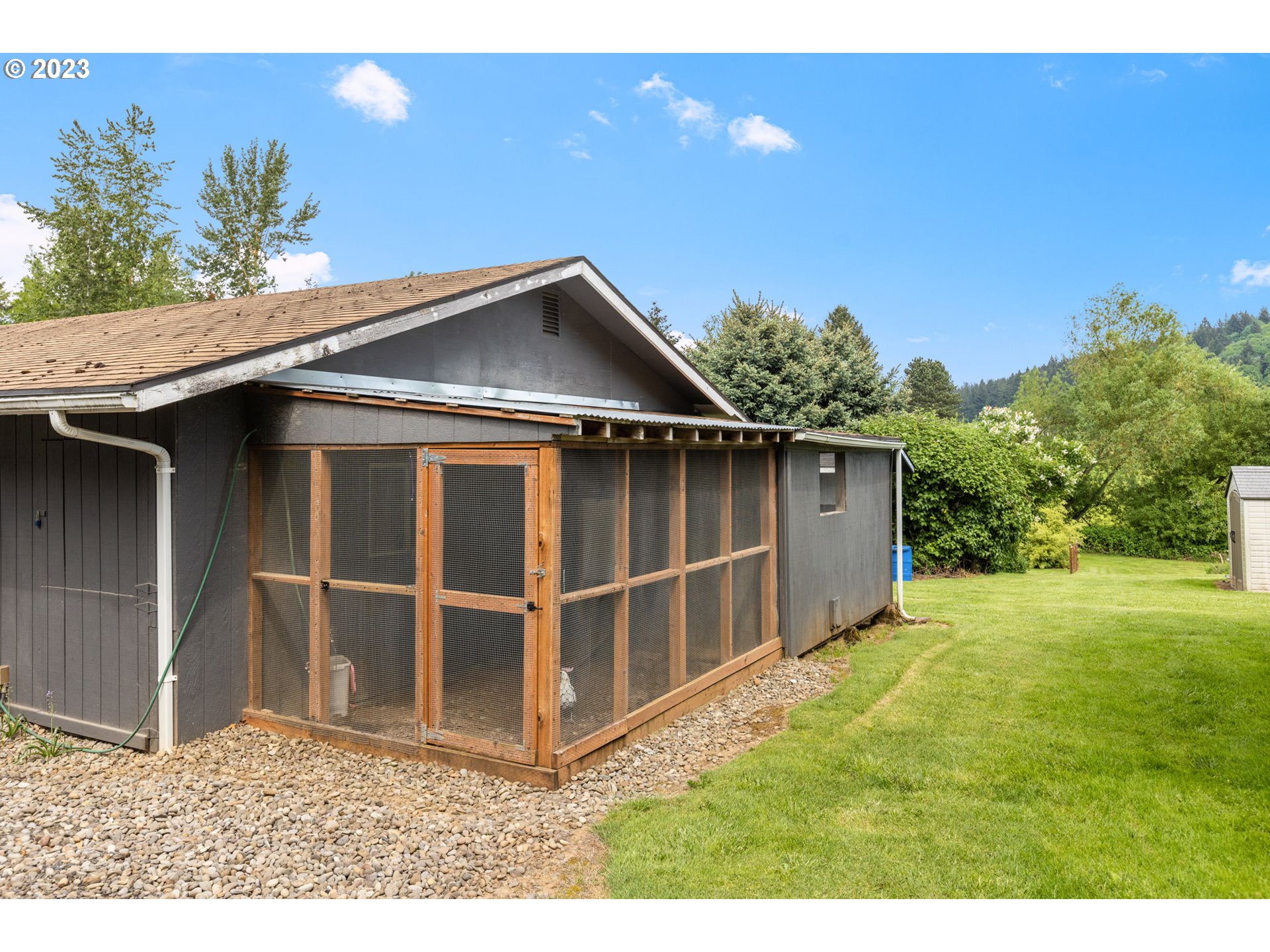 17516 Southeast Hemrich Road Damascus, OR 97089 - Photo 36 of 47 Gallery Image 36