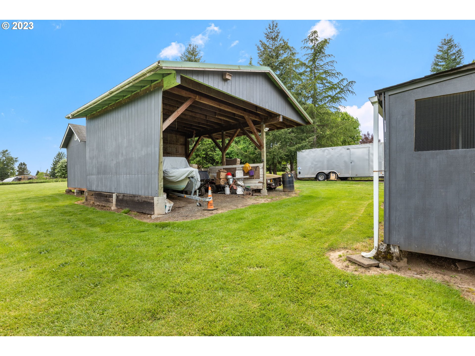 17516 Southeast Hemrich Road Damascus, OR 97089 - Photo 37 of 47 Gallery Image 37