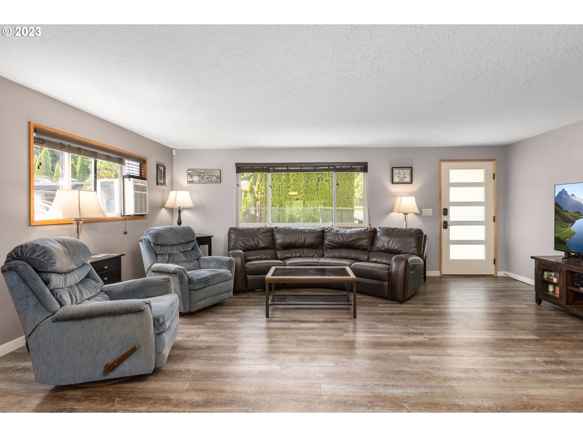 17516 Southeast Hemrich Road Damascus, OR 97089 - Photo 4 of 47 Gallery Image 4