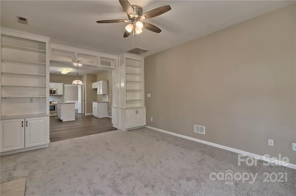 4821 Brownes Ferry Road Charlotte, NC 28269 - Photo 25 of 37
