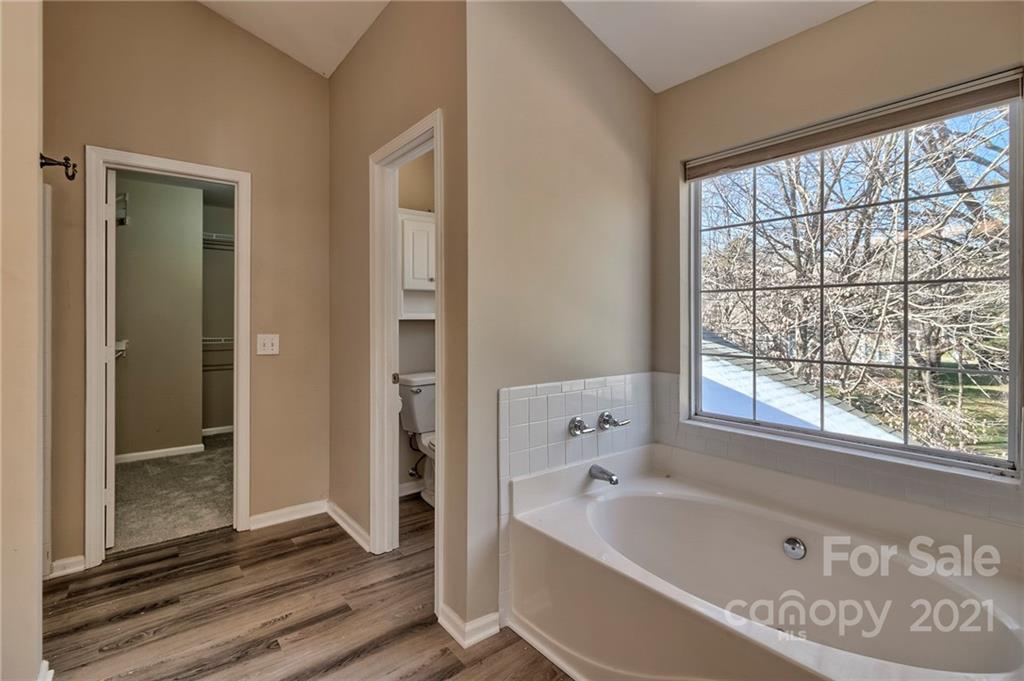 4821 Brownes Ferry Road Charlotte, NC 28269 - Photo 31 of 37
