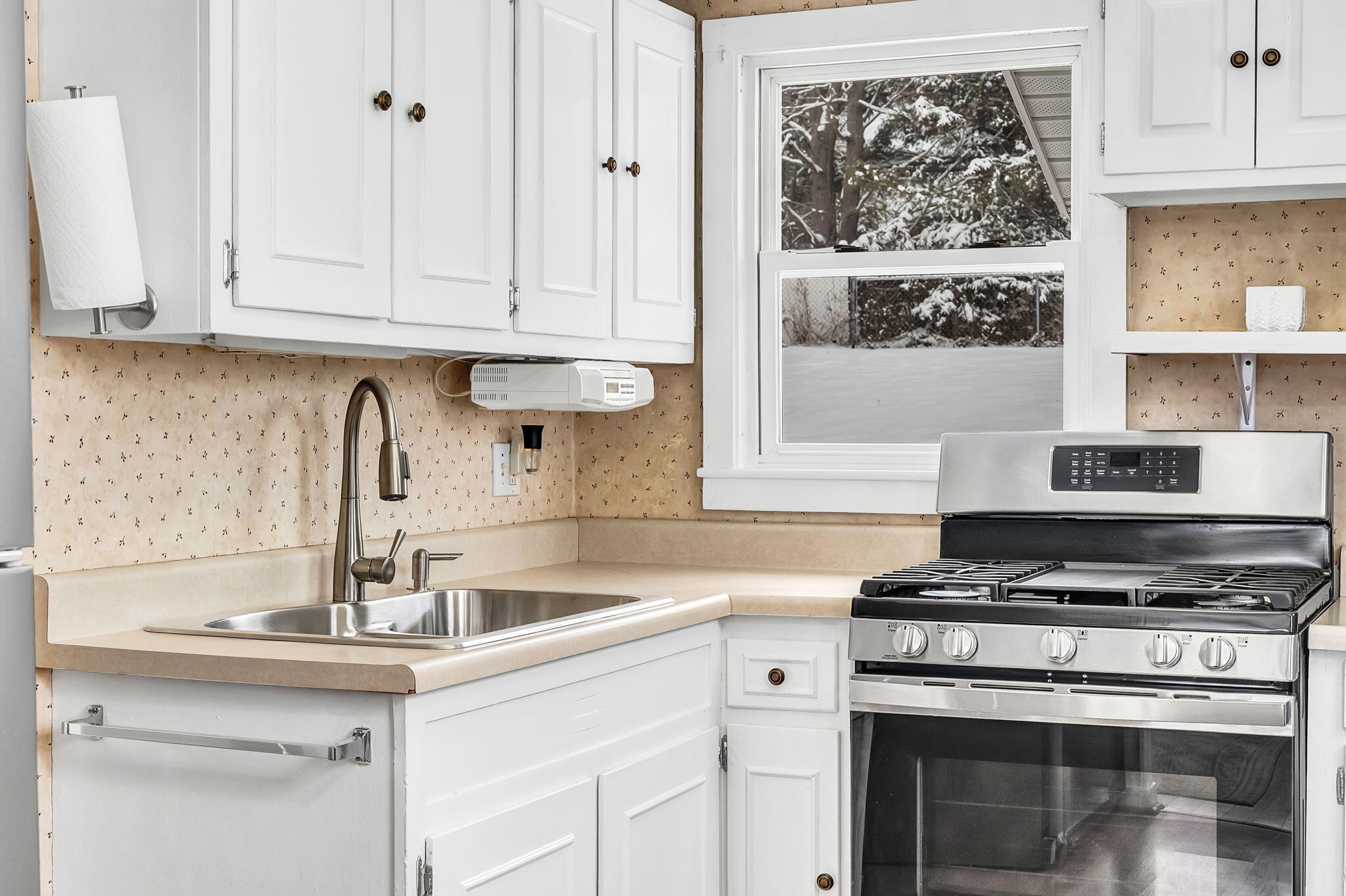 37 Jowett Street Bangor, ME 04401 - Photo 21 of 52 22-web-or-mls-37-jowett-st