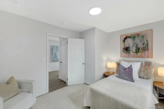 $1,299,000 | 10 Poplar Avenue, Pelham, NY 10803