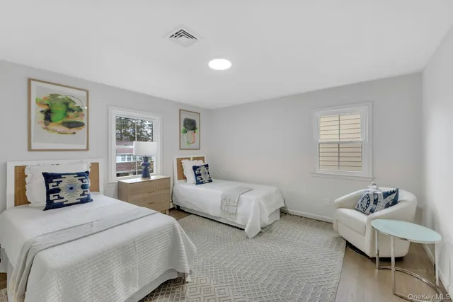 $1,299,000 | 10 Poplar Avenue, Pelham, NY 10803