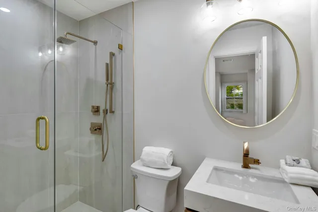 $1,299,000 | 10 Poplar Avenue, Pelham, NY 10803