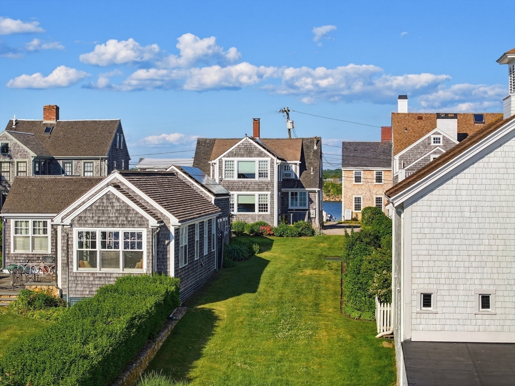 2037 Main Road Westport, MA 02791 - Photo 35 of 42