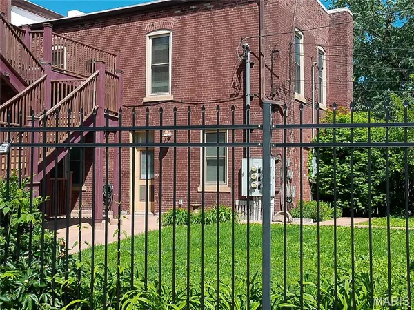 $169,500 | 1924 Geyer Avenue, Unit C, St. Louis, MO 63104