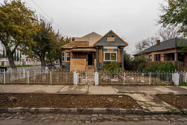 $200,000 | 1405 East Channel Street, Stockton, CA 95205