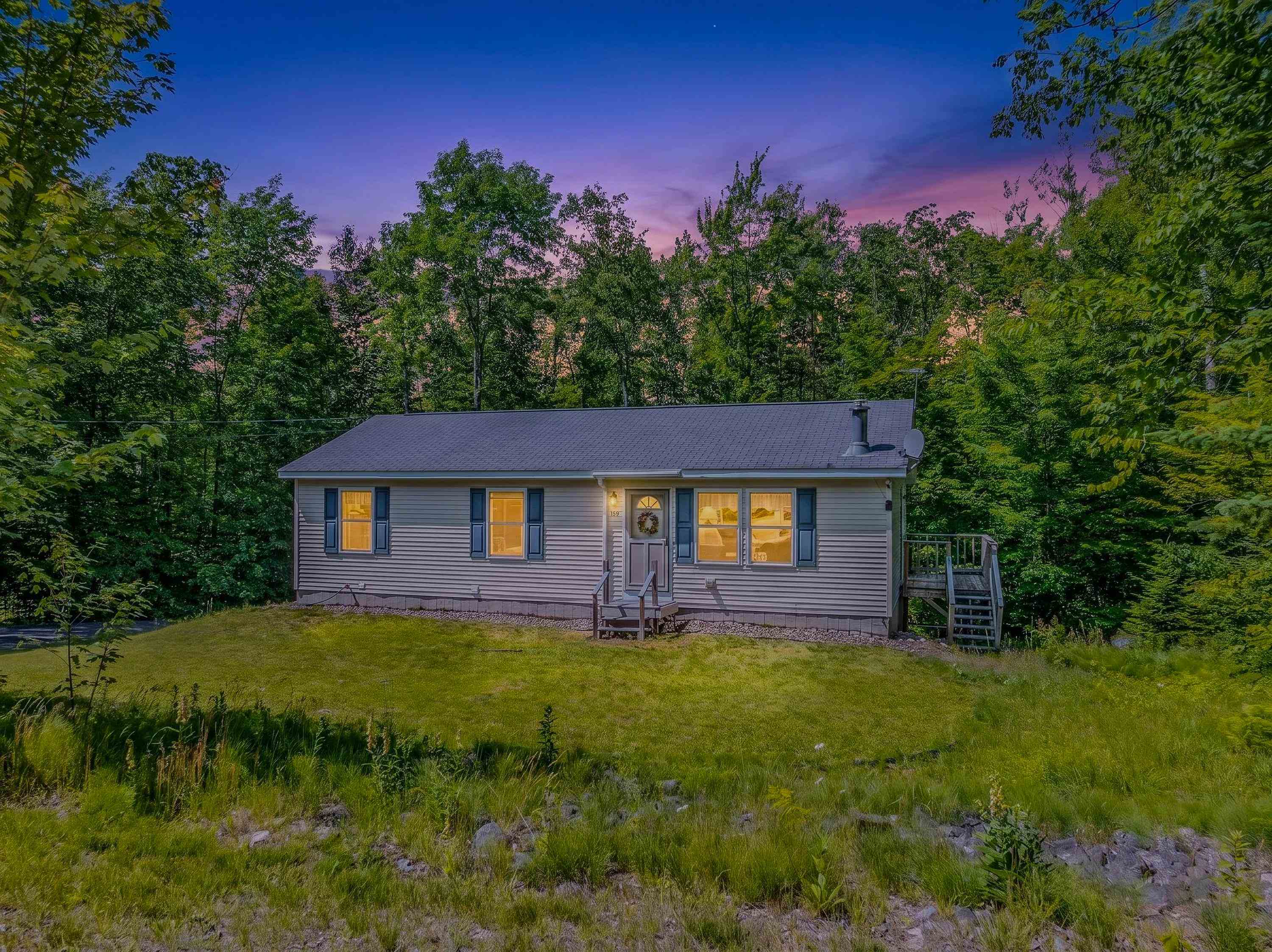 159 James Street Bethlehem, NH 03574 - Photo 1 of 46 Gallery Image 1