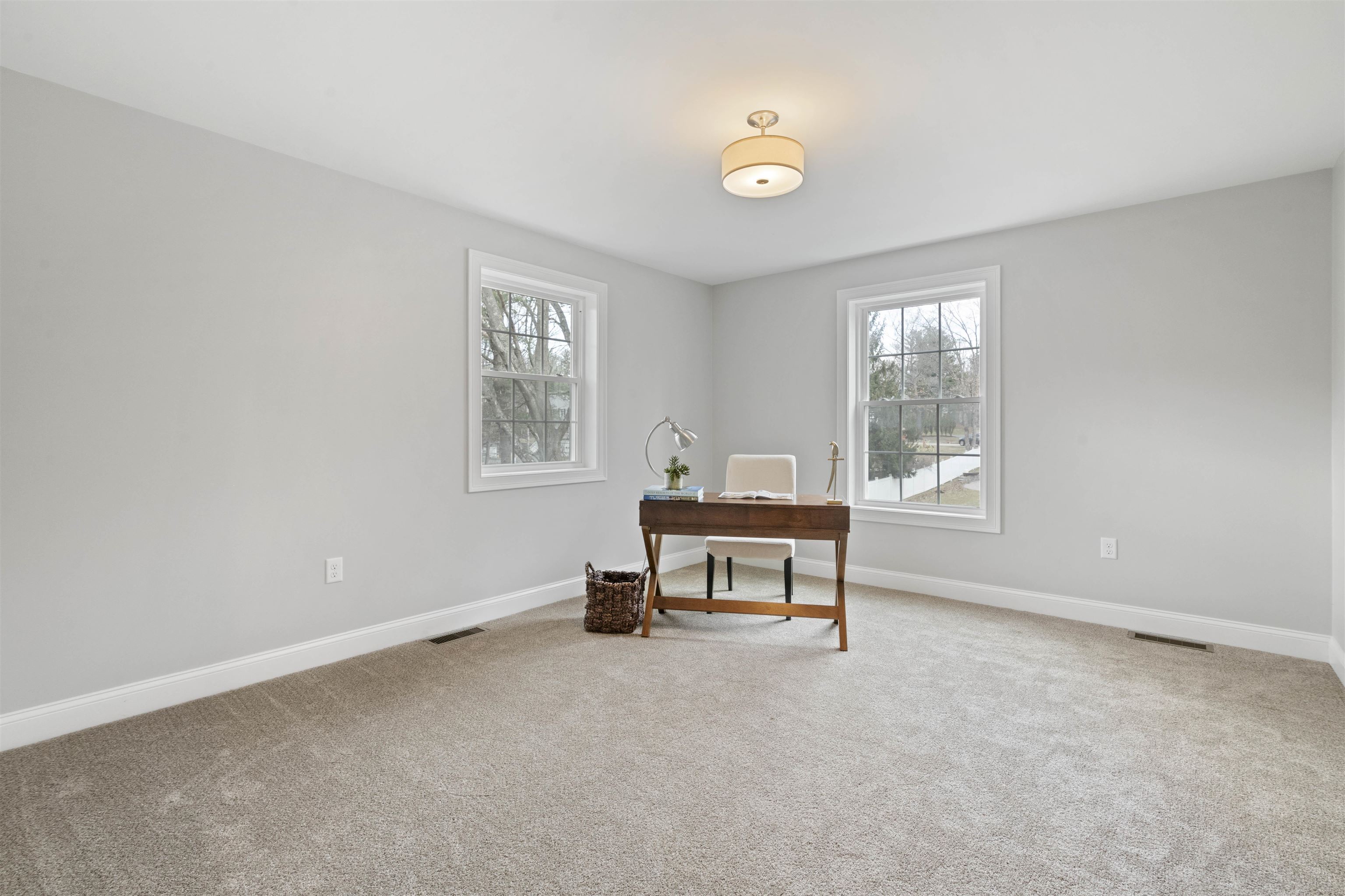 12 Evelyn Road Salem, NH 03079 - Photo 18 of 28 Gallery Image 18