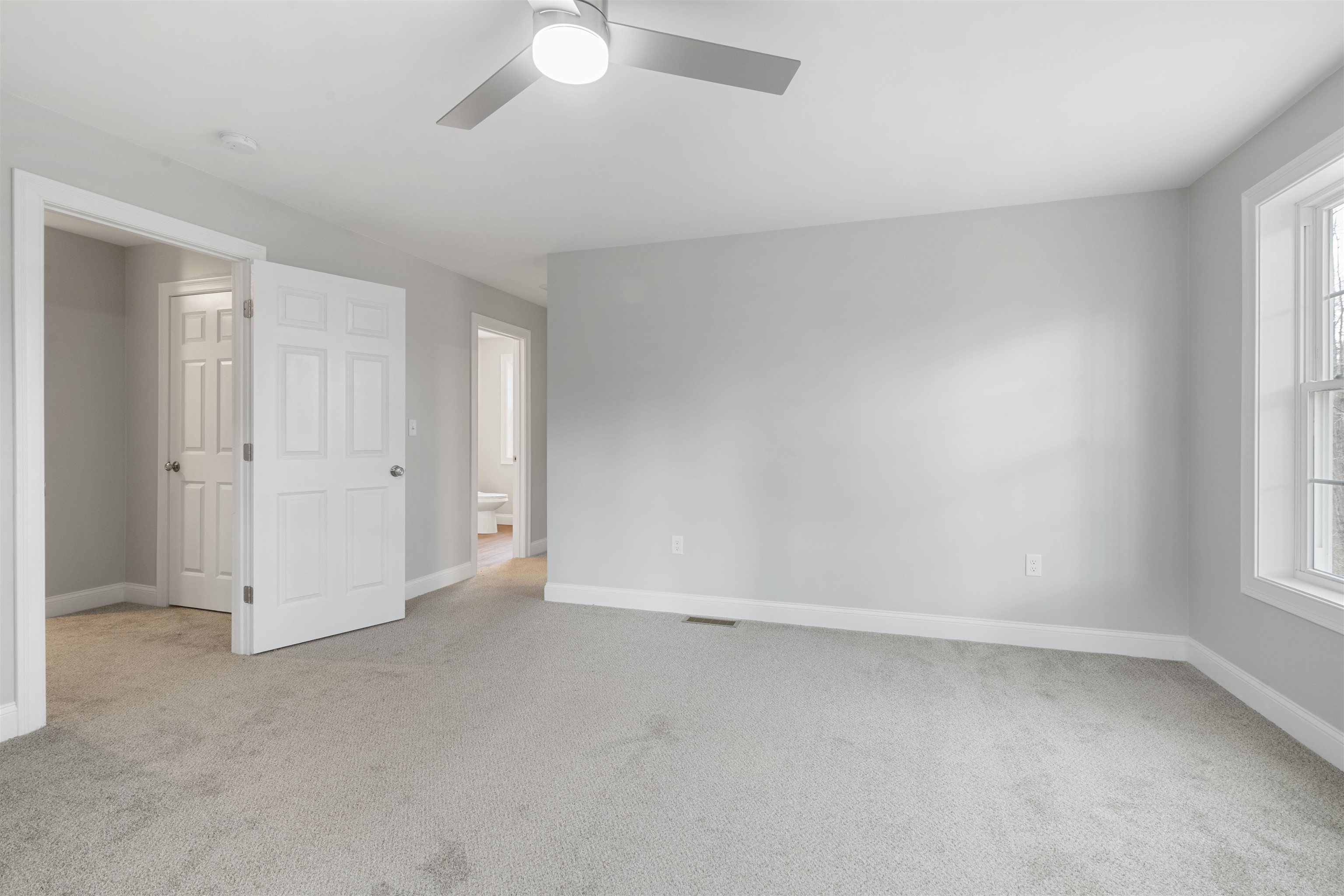 12 Evelyn Road Salem, NH 03079 - Photo 23 of 28 Gallery Image 23