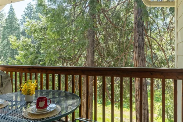 $349,000 | 291 Fairway Village Drive, Murphys, CA 95247