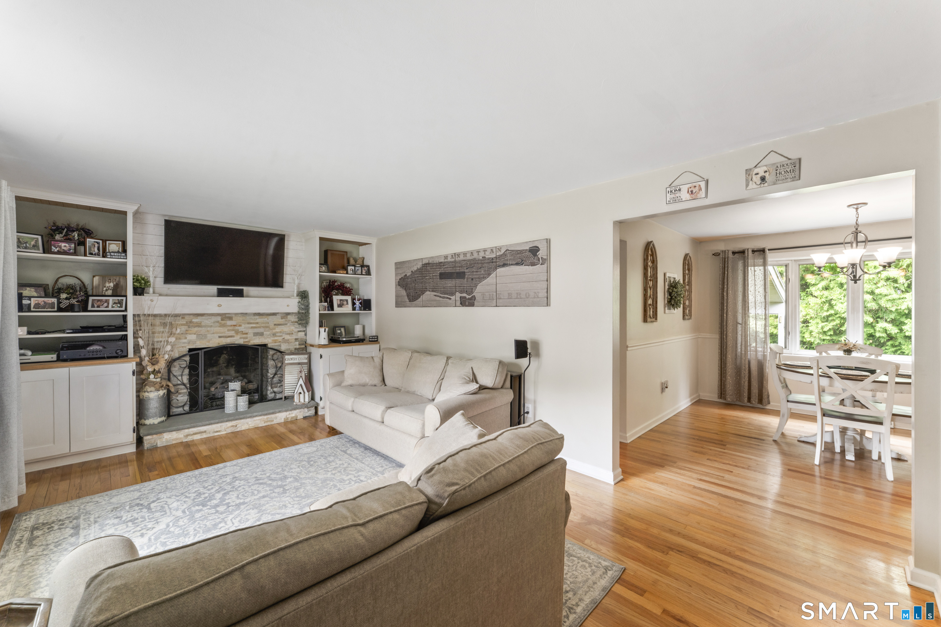 55 Ridgefield Drive Stratford, CT 06614 - Photo 4 of 33