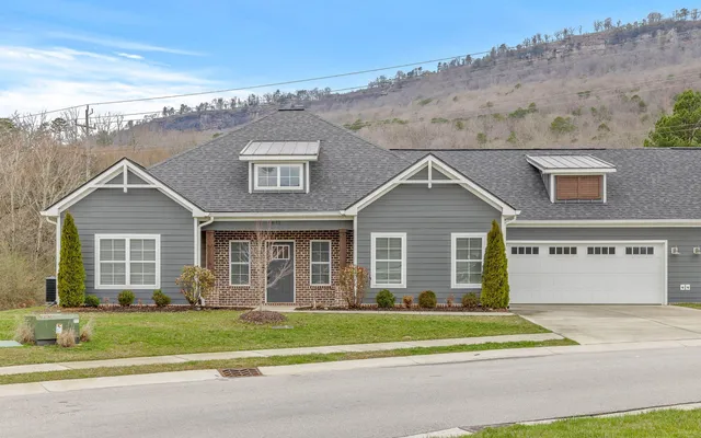 $3,000 | 875 Wellstone Drive, Chattanooga, TN 37405