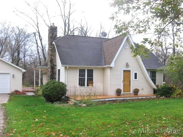 4220 Burns Line Road Croswell, MI 48422 - Photo 1 of 26 31219670.JPG