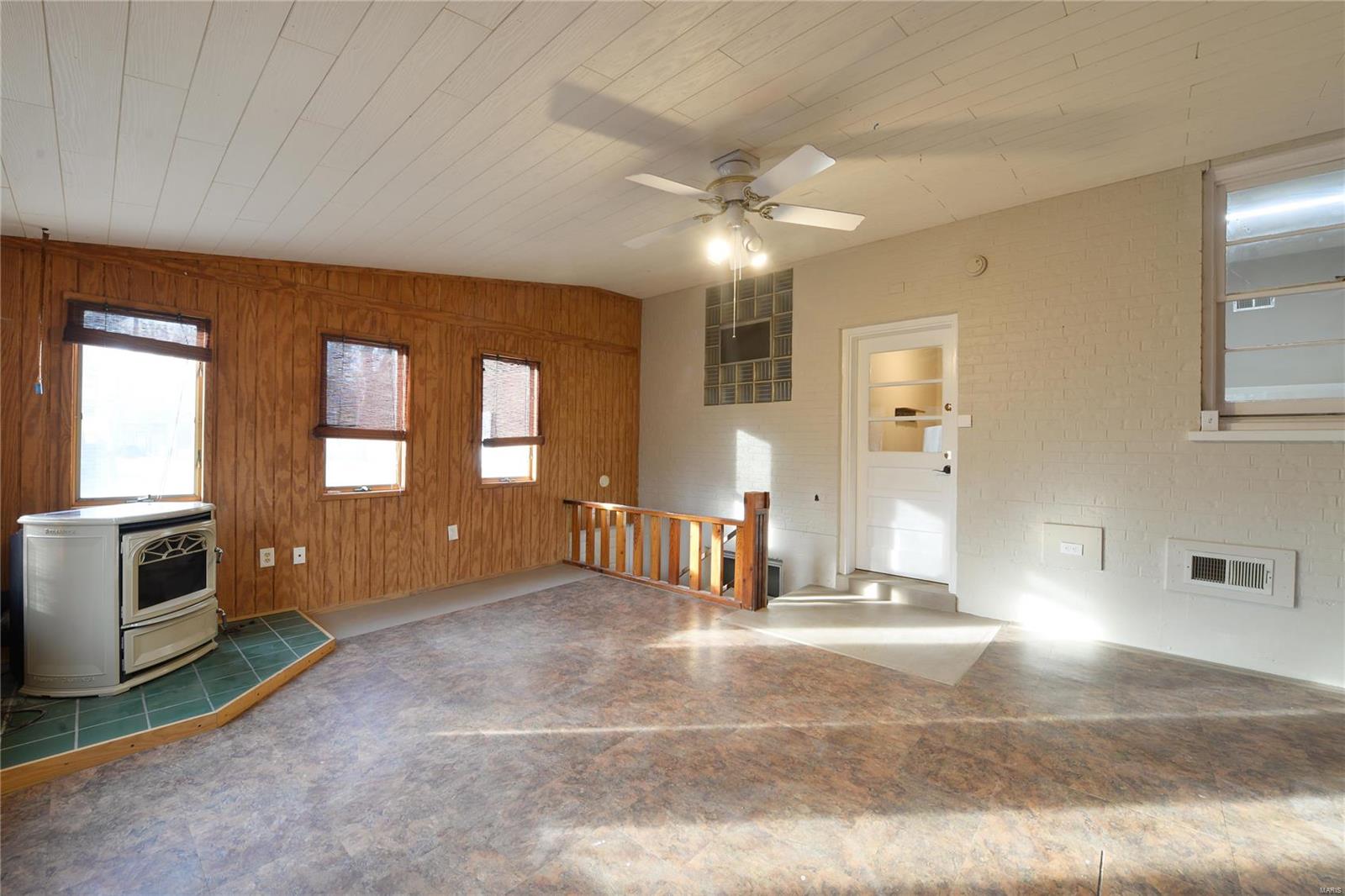 1302 Stein Road St. Louis, MO 63135 - Photo 13 of 37 Gallery Image 13