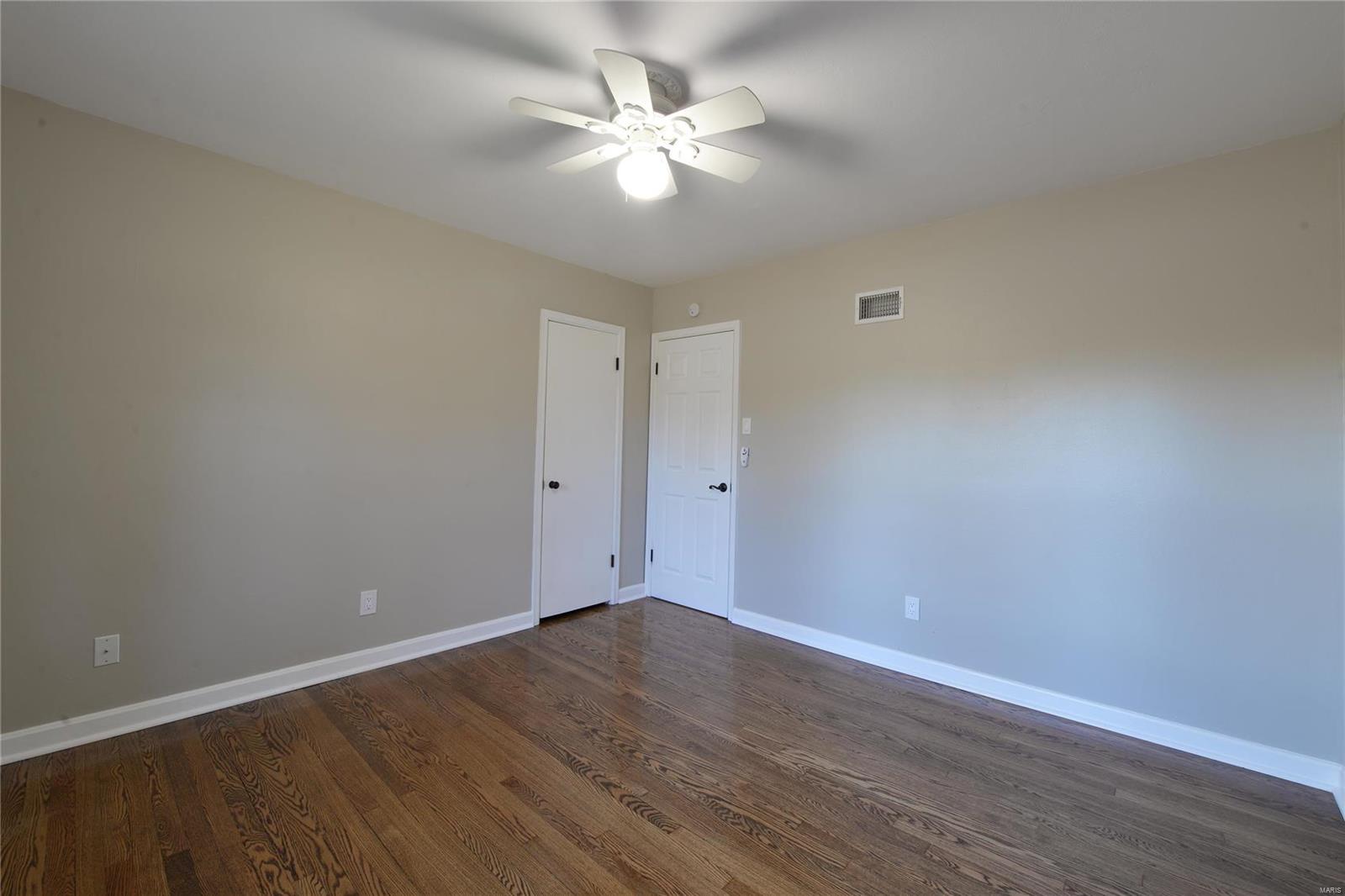 1302 Stein Road St. Louis, MO 63135 - Photo 17 of 37 Gallery Image 17