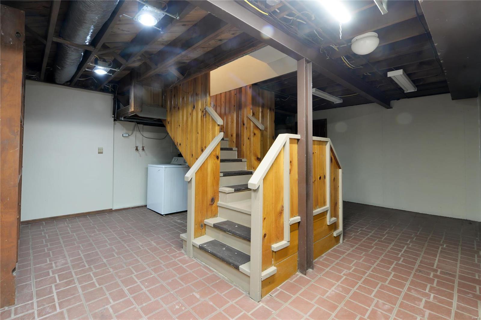 1302 Stein Road St. Louis, MO 63135 - Photo 26 of 37 Gallery Image 26