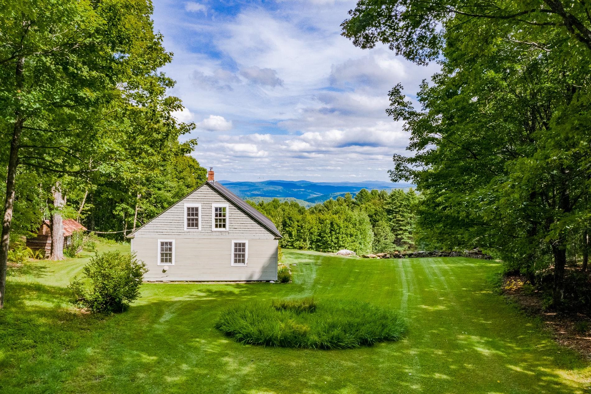 478 Hidden Ridge Road Pomfret, VT 05068 - Photo 1 of 35