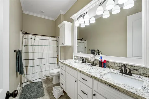 $665,000 | 4122 Oleander Drive, Lake Charles, LA 70605