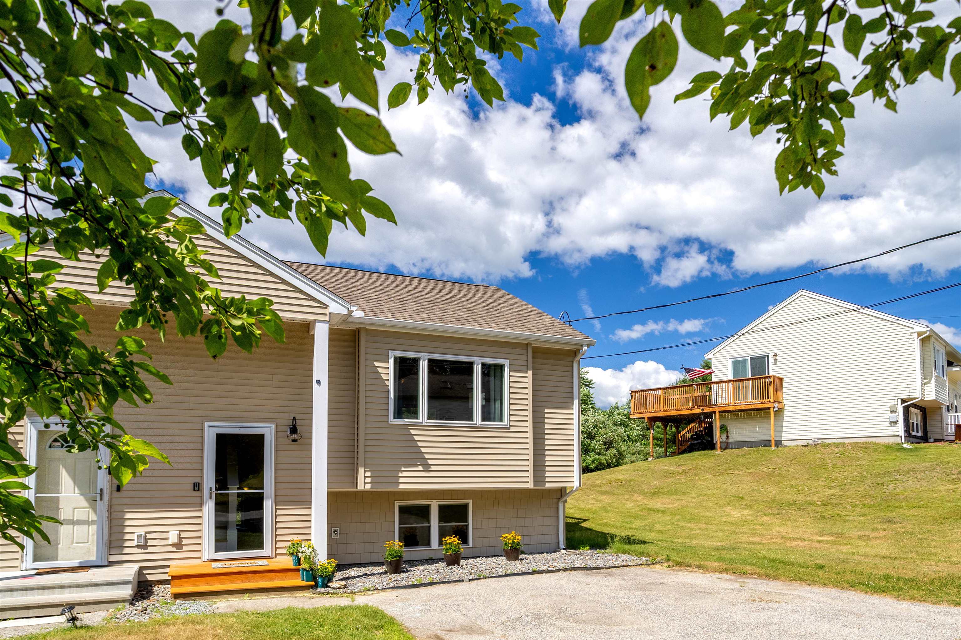 70 Derryfield Road, Unit R Derry, NH 03038 - Photo 2 of 36