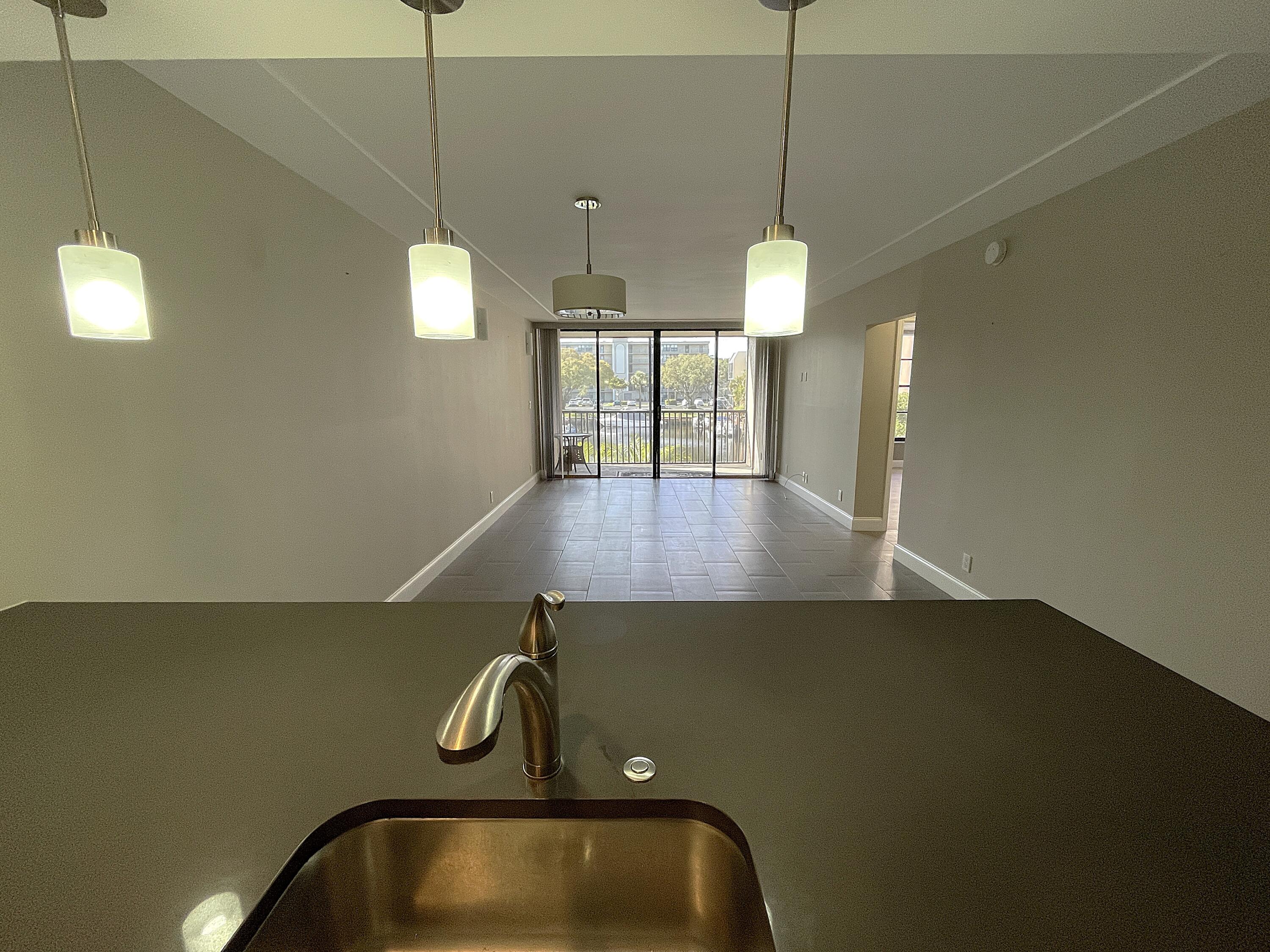 3 Royal Palm Way, Unit 2050 Boca Raton, FL 33432 - Photo 8 of 25 a view of a room with a ceiling fan