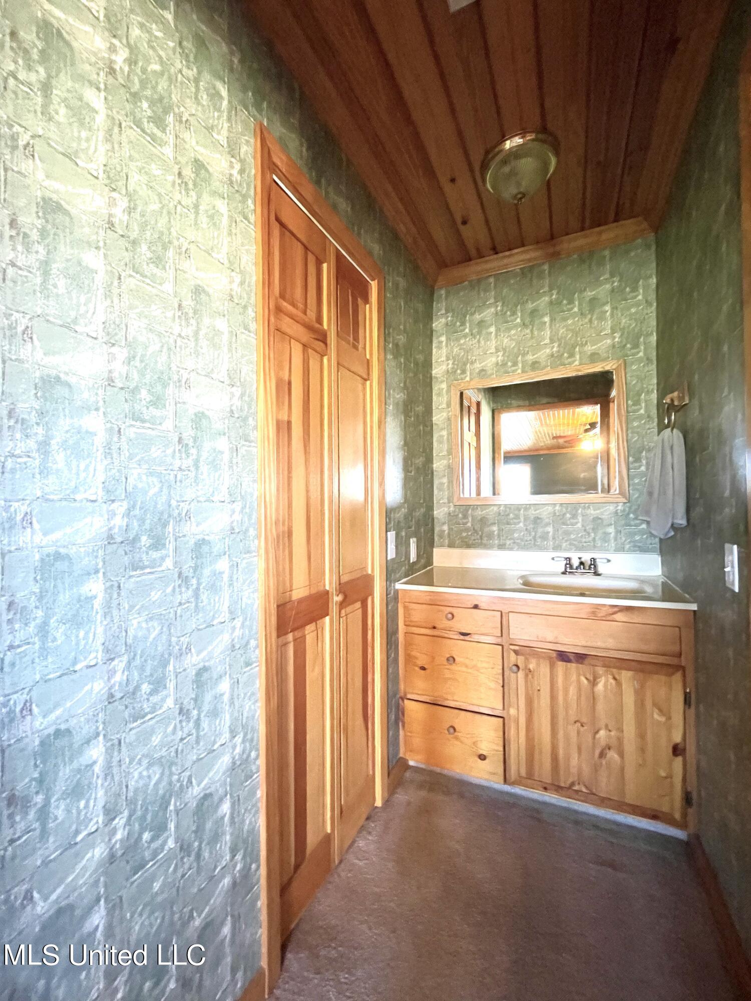7847 Old Jackson Road Forest, MS 39074 - Photo 13 of 55 831CD5BF-12C0-465D-8898-79DAB06D22FE