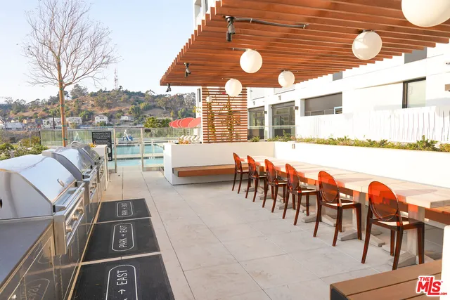 $3,554 | 200 Mesnager Street, Unit 422, Los Angeles, CA 90012