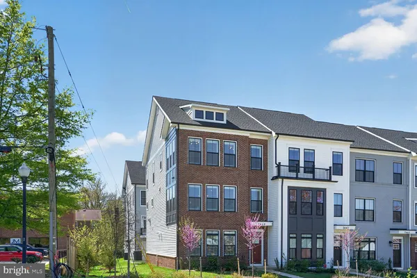 $899,900 | 7449 Rocky Creek Terrace, Annandale, VA 22003