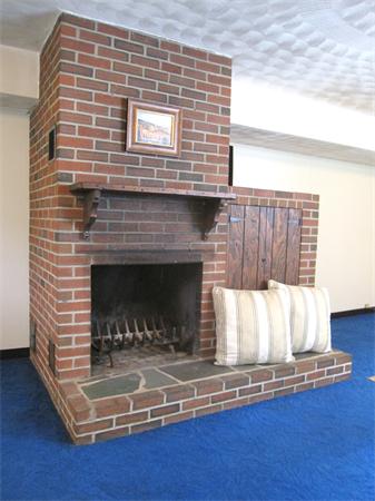 186 Grove Street Reading, MA 01867 - Photo 14 of 14 Gallery Image 14
