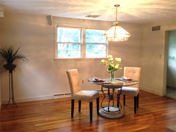 186 Grove Street Reading, MA 01867 - Photo 7 of 14 Gallery Image 7