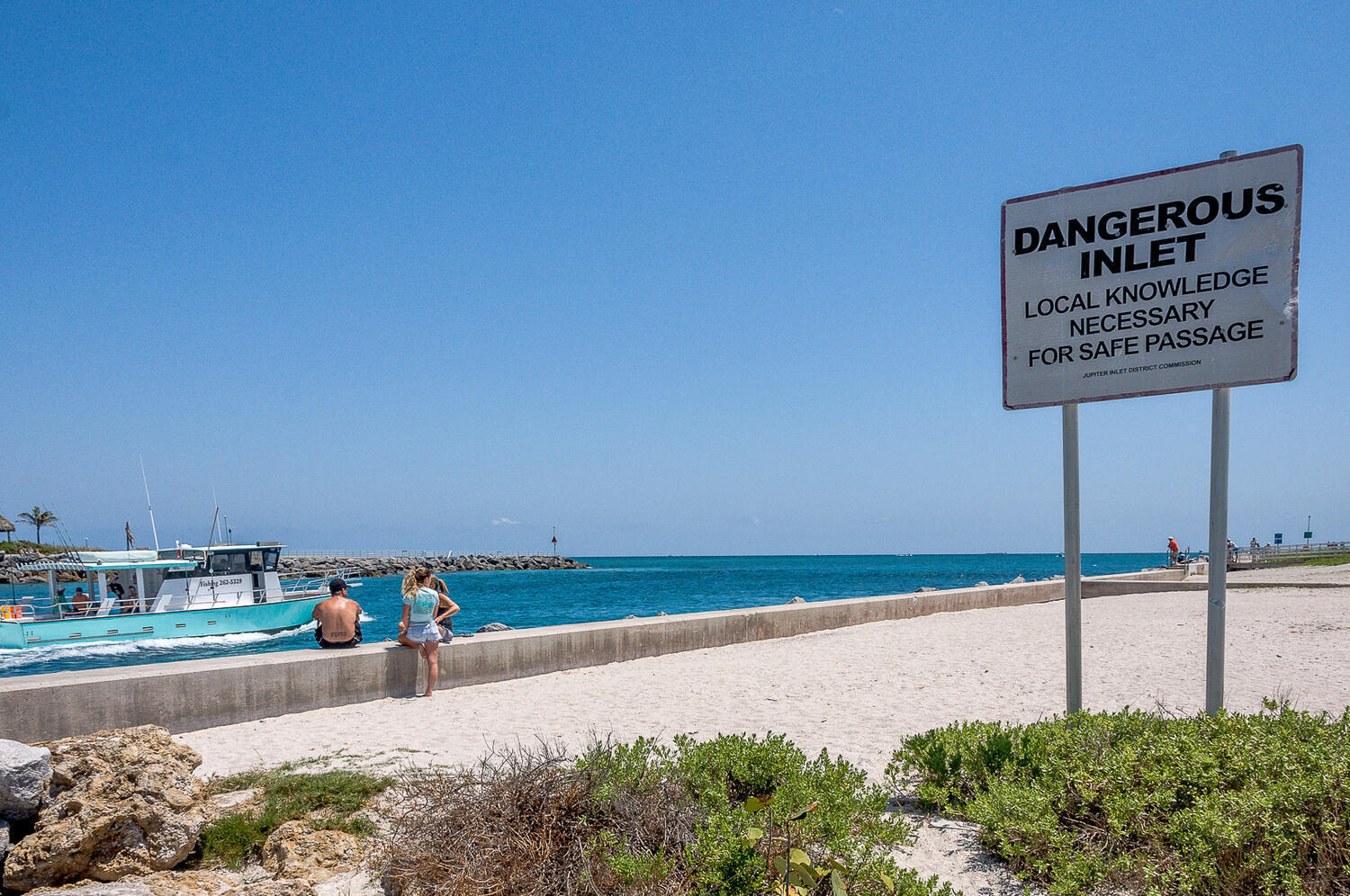 400 Ocean Trail Way, Unit 1405 Jupiter, FL 33477 - Photo 34 of 41 a view of a street with a big yard