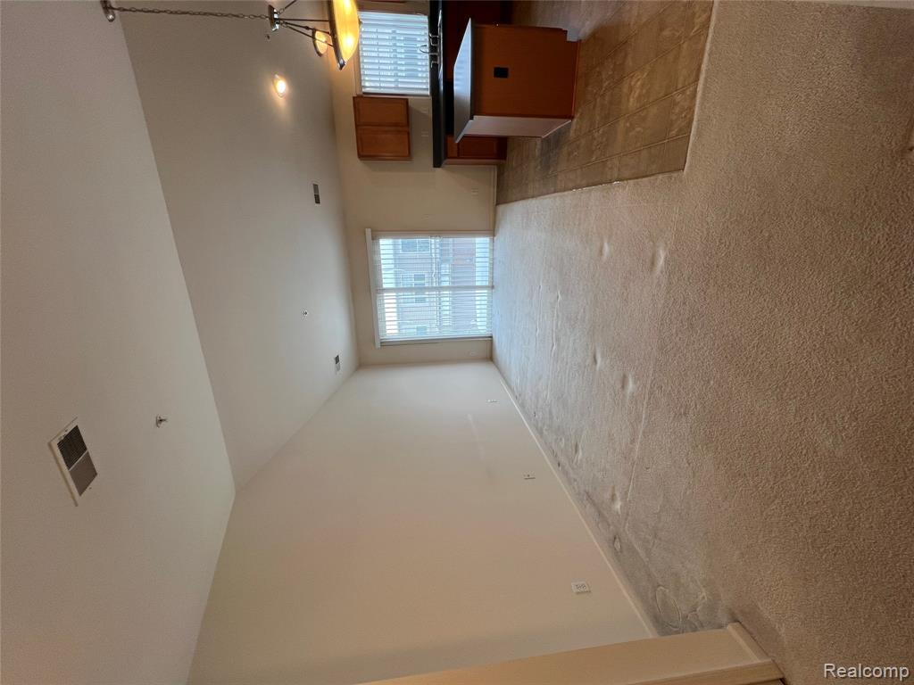 316 North Wixom Road, Unit 33 Wixom, MI 48393 - Photo 14 of 18