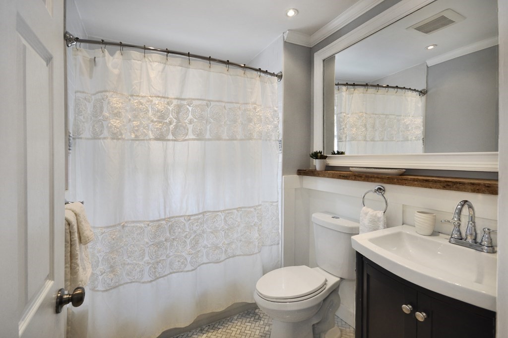 58 Paul Revere Road Arlington, MA 02476 - Photo 28 of 42 Gallery Image 28