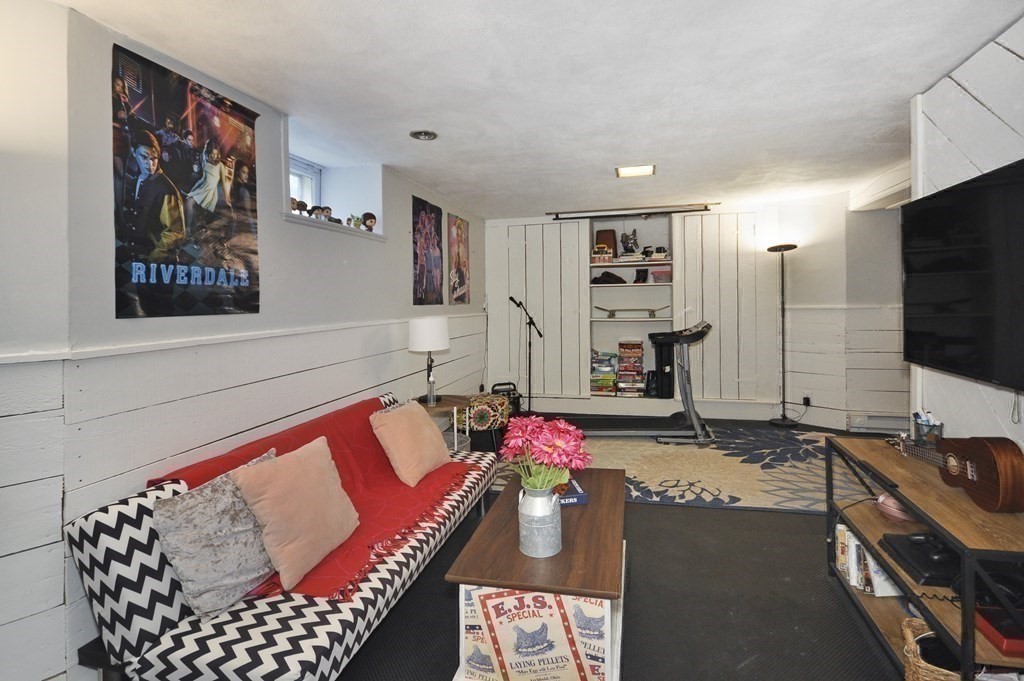 58 Paul Revere Road Arlington, MA 02476 - Photo 34 of 42 Gallery Image 34